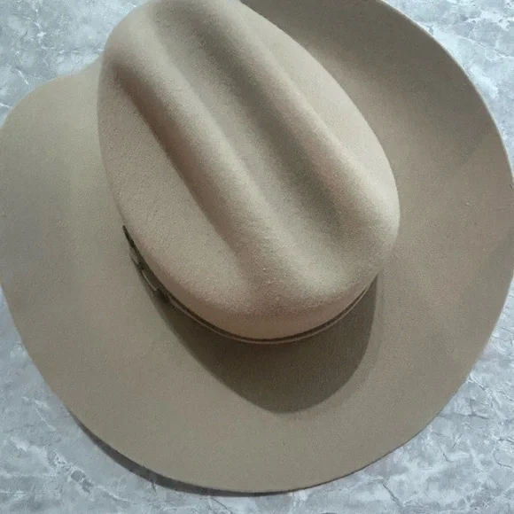Men's Classic Tan Cowboy Hat - Picture 2 of 11